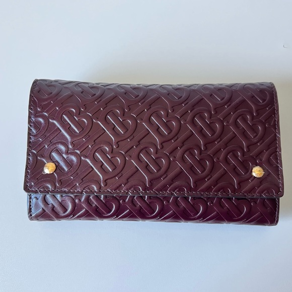 Burberry Monogram Leather Wallet with Detachable Strap - Picture 2 of 16